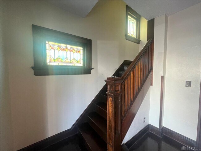Foto del edificio - 654 Carlisle Ave