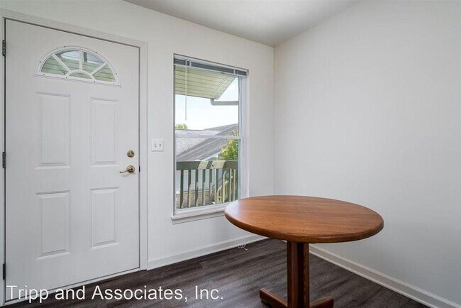Foto del edificio - 500-530 E Inman Pkwy