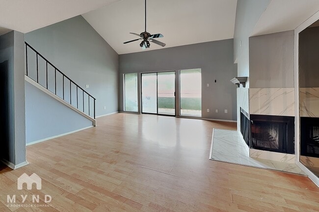 Foto del edificio - 14777 Wunderlich Dr