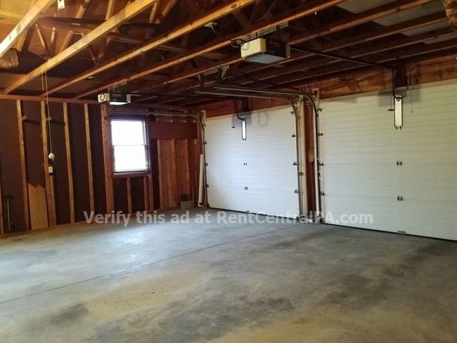 Building Photo - 486 Gaul Rd