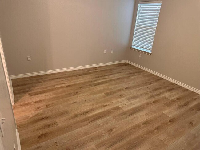 Foto del edificio - 1318 Ambler Dr