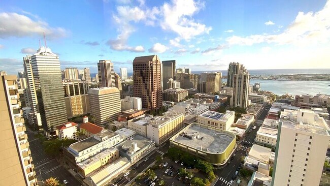 Foto del edificio - 1212 Nuuanu Ave