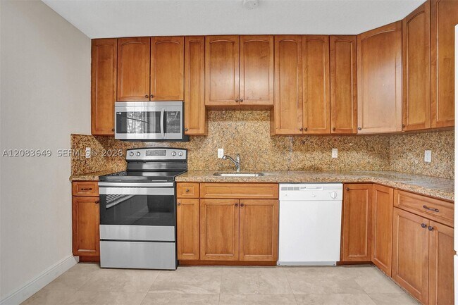 Building Photo - 7532 Nova Dr