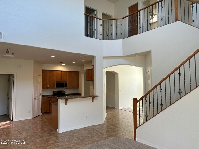 Building Photo - 4403 W Powell Dr