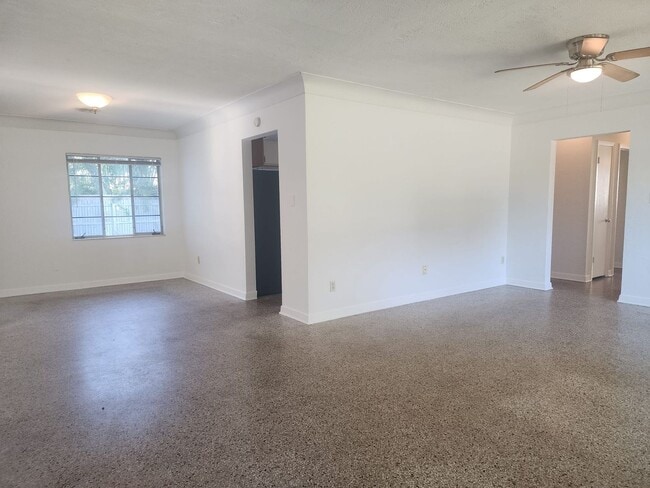 Building Photo - Pasadena Golf Club Estates - 2 Bedroom 2 B...