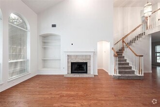Building Photo - 6008 Sierra Leon