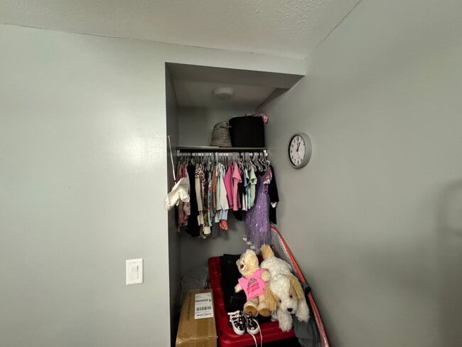 Foto del edificio - Newly updated 2 bedroom apartment