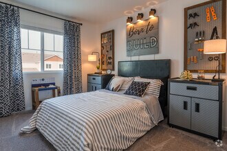 4BR, 2.5BA - 1,678SF - Aspen Vista at Anchor Pointe