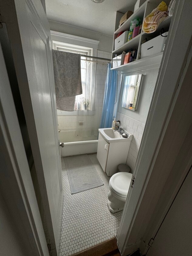 Foto del edificio - 1643 Cambridge St