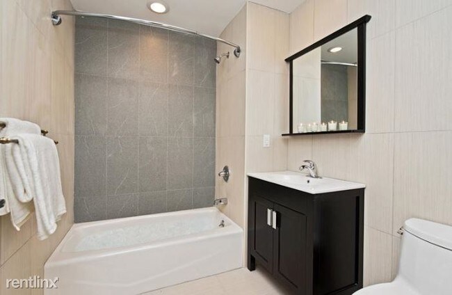 Foto del edificio - 456 W 167th St