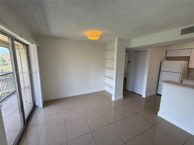 Building Photo - 1253 SW 46th Ave