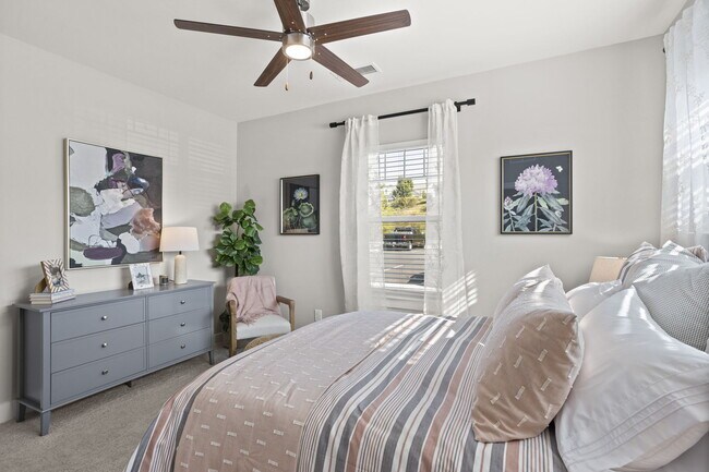 Foto del edificio - Falls at Meehan Apartments