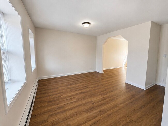 Building Photo - 217 E Whitesboro St