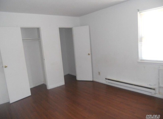 Building Photo - 39-08 Little Neck Pkwy
