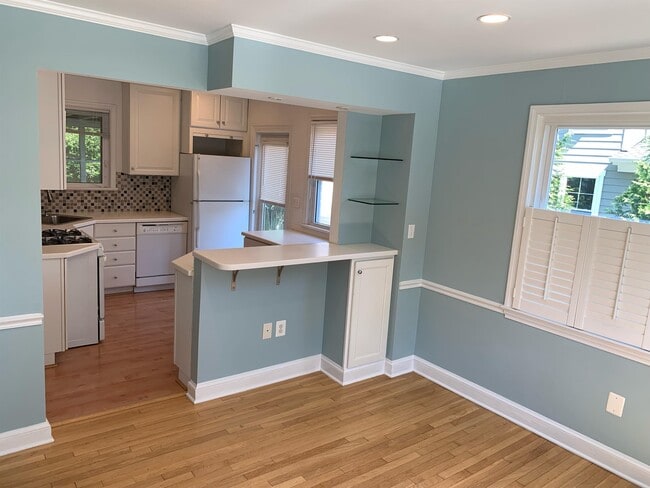 Building Photo - 9511 Singleton Dr