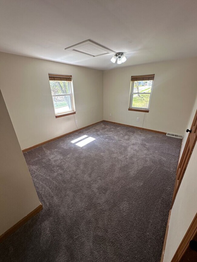 Photo - Charming 2BD/1BA Townhome in Burlington’s New North End