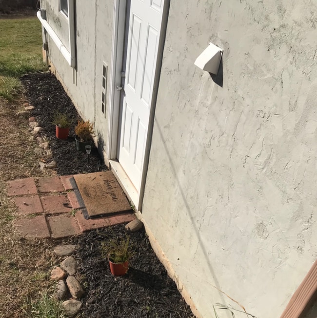 Foto del edificio - 3086 Cullowhee Mountain Rd