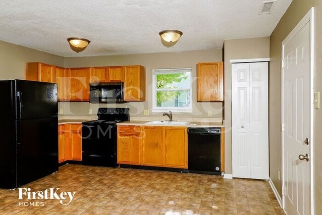 Foto del edificio - 2122 Southernwood Ln