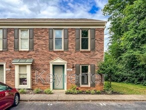 Building Photo - 128 Durwood Rd