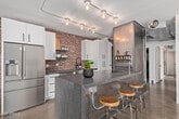 Primary Photo - 207 W Clarendon Ave