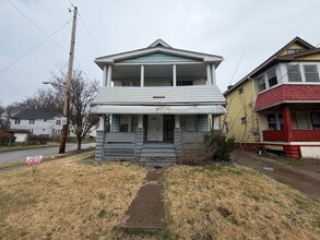 Building Photo - 3973 E 123rd St