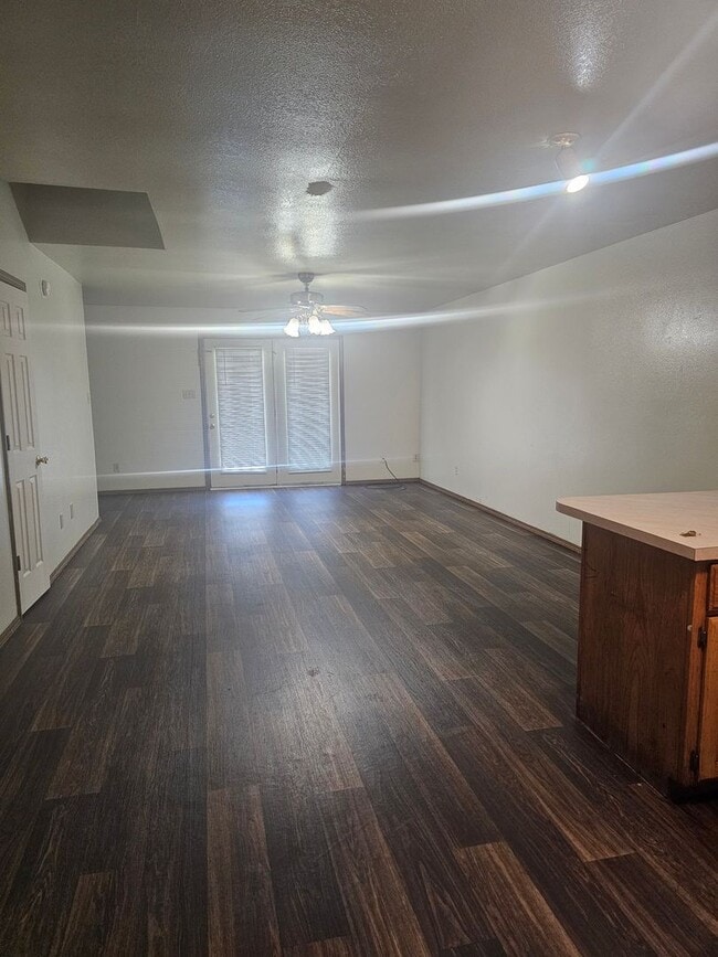 Building Photo - 51 Cedar Creek Ct