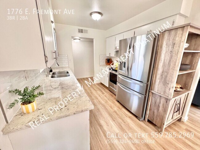 Building Photo - $2,250 Cedar & Herndon, 3 Bedroom - E. Fre...
