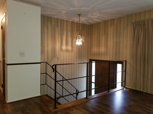 Foto del edificio - 3301 Candlewick Dr