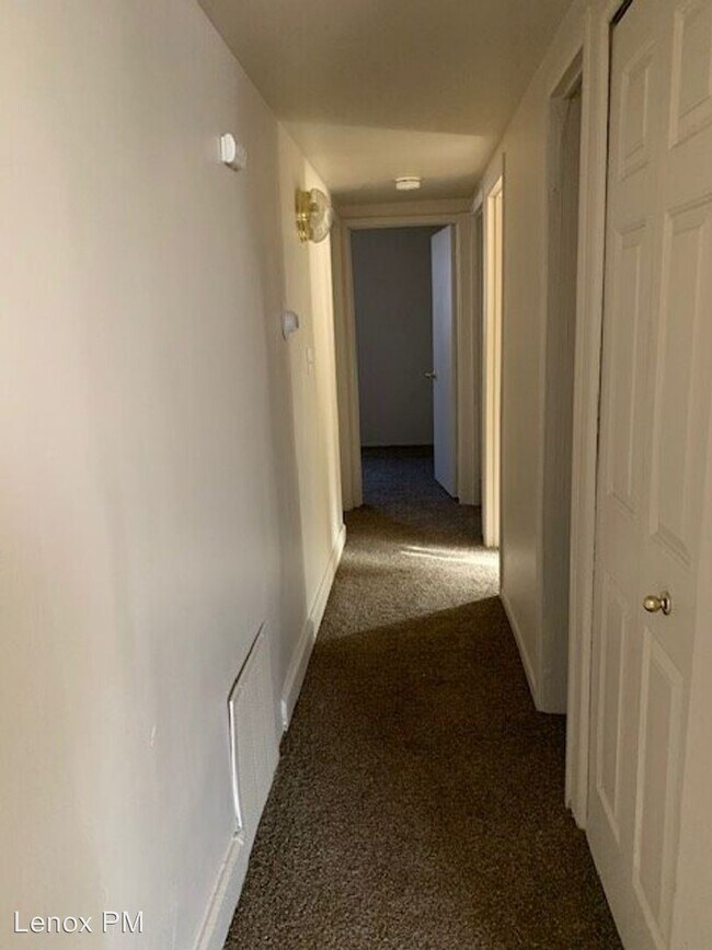 Foto del edificio - 3 br, 1 bath House - 319 S Anderson