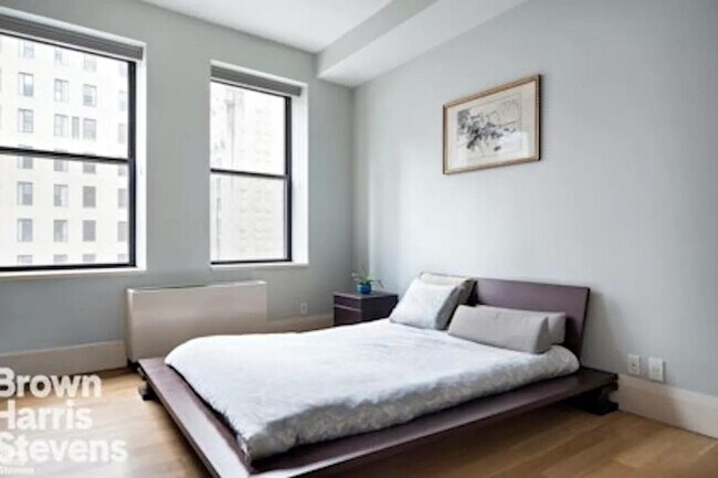 Building Photo - 71 Nassau St