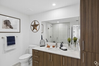 Brahman 2BR, 2BA - 1,113SF - Main Bathroom - Saddlebridge at Downtown Davie
