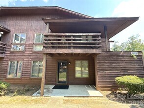 Building Photo - 1823 J Julian Ln
