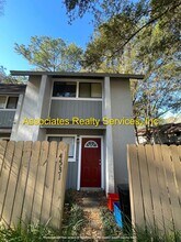 Building Photo - 4531 NW 45th Ct