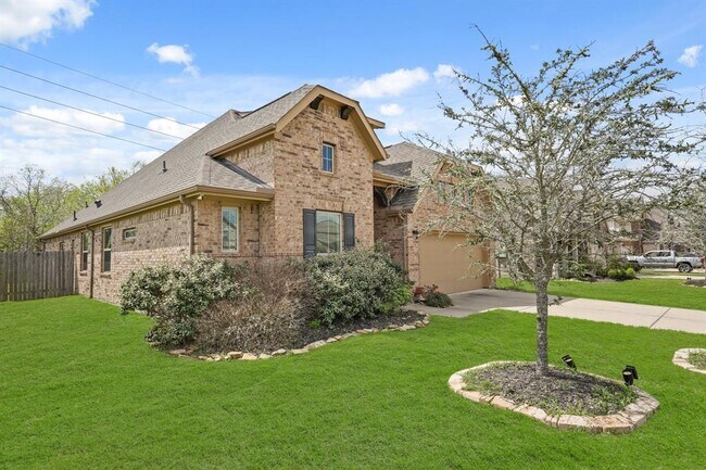 Building Photo - 6122 Emerald Shrs Ln