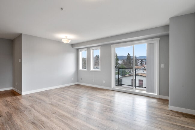 Building Photo - Summitview Heights Apartments