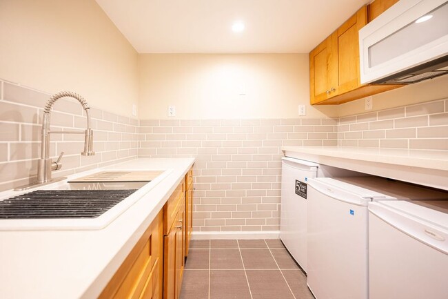 Kitchenette - 30 Bernice St