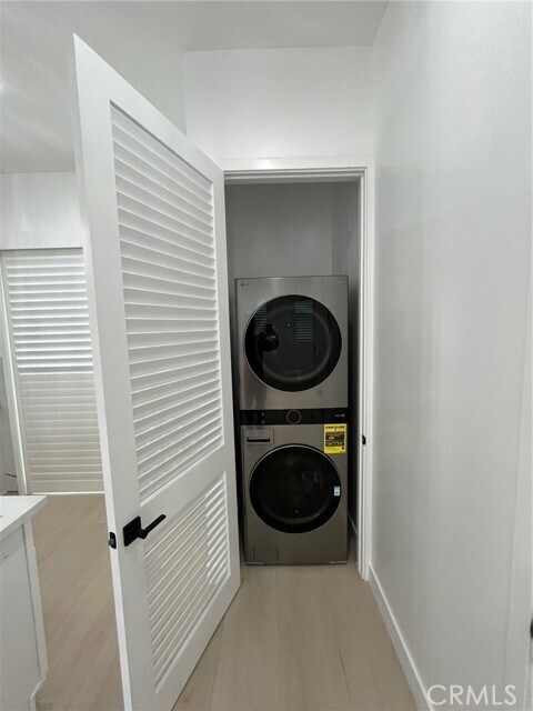 Foto del edificio - 8684 Oasis Ave