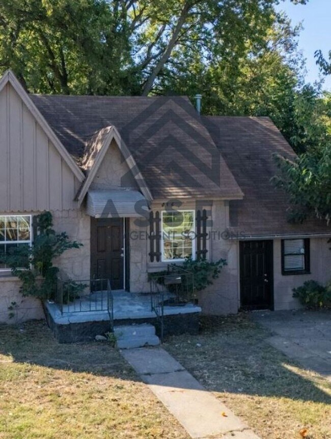 Foto del edificio - 4 Bedroom House Available now in OKC