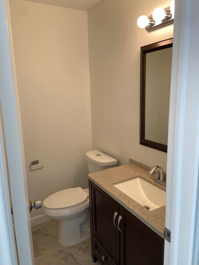 Building Photo - 37484 Charter Oaks Blvd