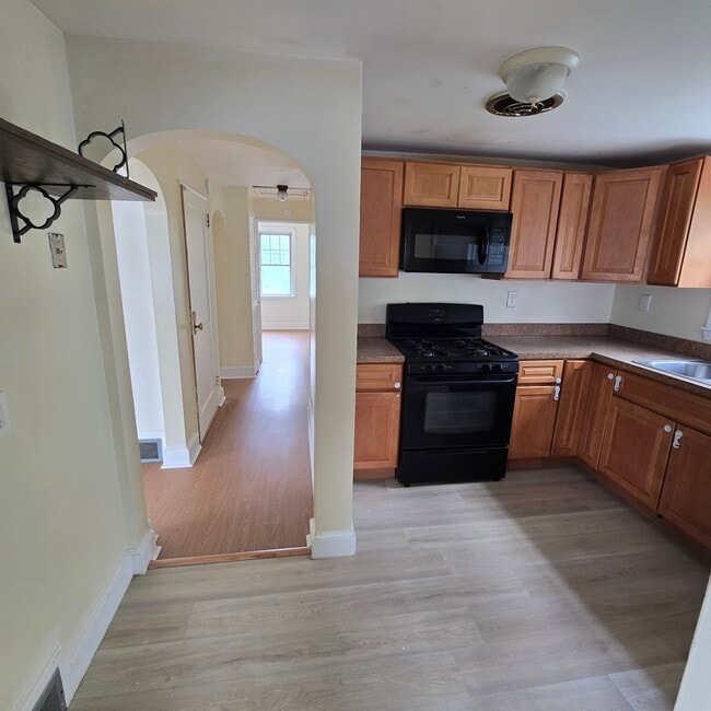 Photo - 155 Glenwood Ave Apartment