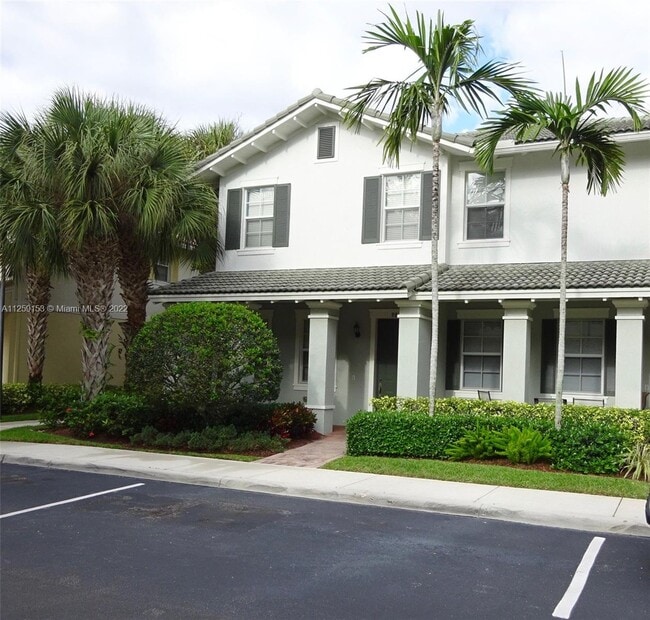Building Photo - 1005 NW 18th Ave