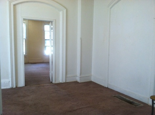 Building Photo - 306 E Lincoln Ave