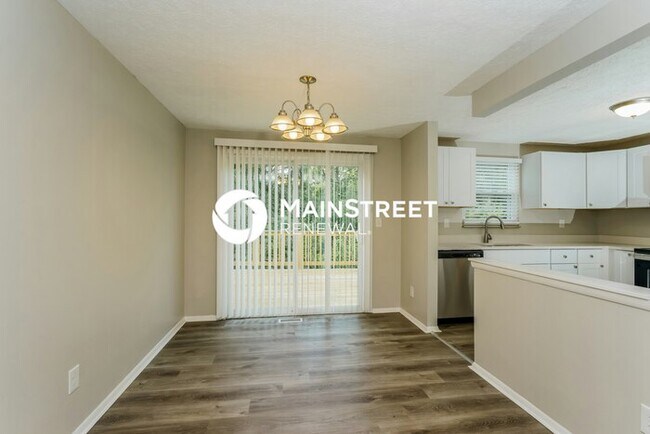 Building Photo - 4 Bedroom Pet-Friendly Home in JEFFERSONVILLE, IN with Main Street Renewal