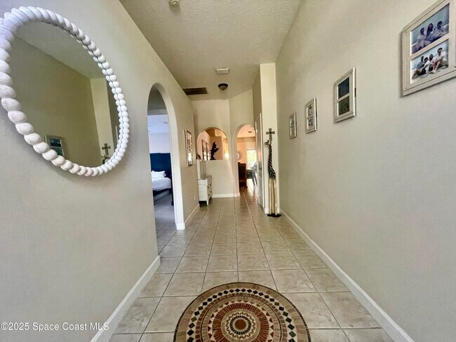 Foto del edificio - 4910 Somerville Dr