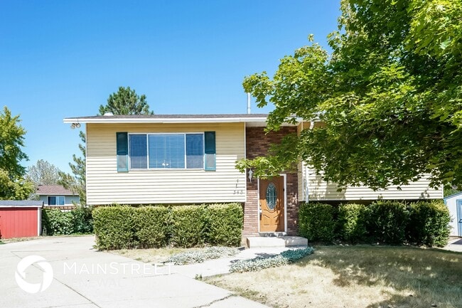 Building Photo - 348 W 2400 S