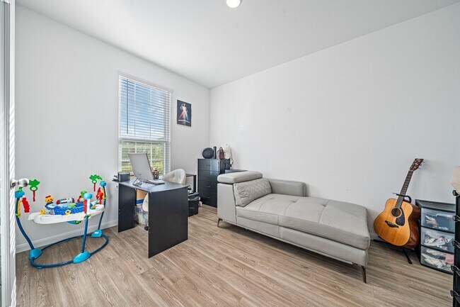 Building Photo - 10714 Cashew Run Ln