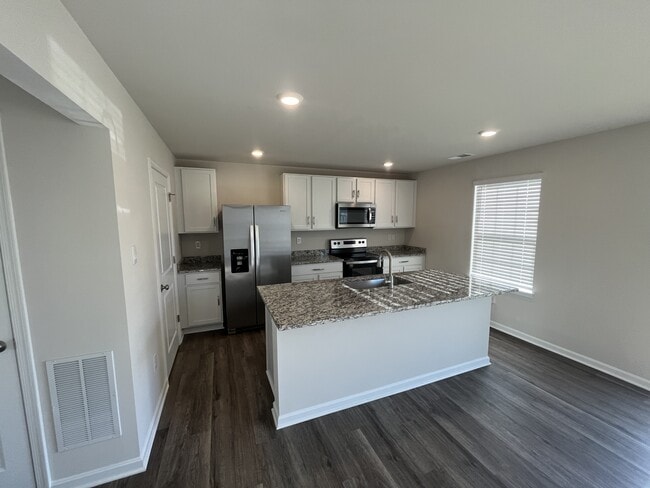 Building Photo - 299 Toulouse Ln