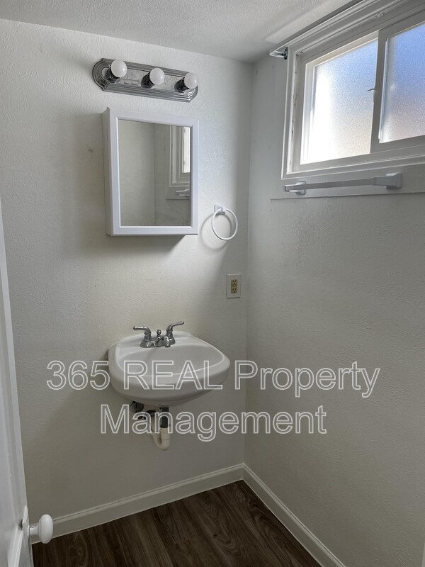 Foto del edificio - 2036 8th Ave