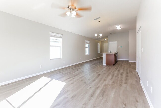 Building Photo - 3830 Julia Marie Drive