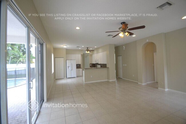 Building Photo - 2048 SW 176th Terrace